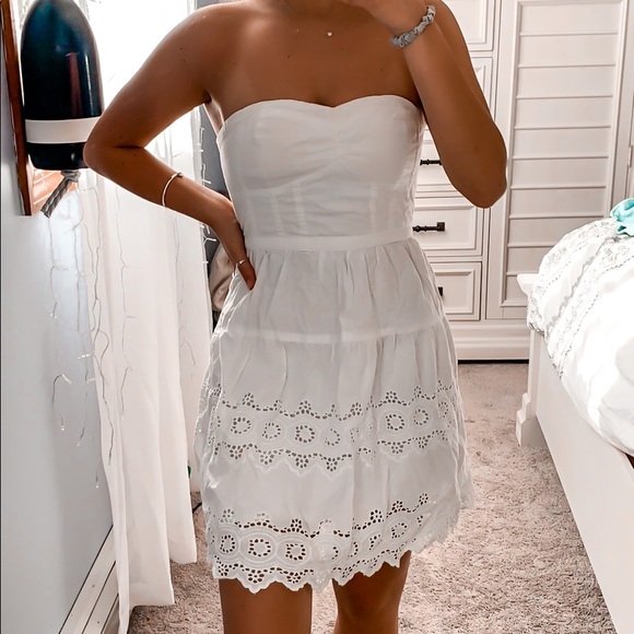 American Eagle Outfitters Dresses & Skirts - Strapless dress